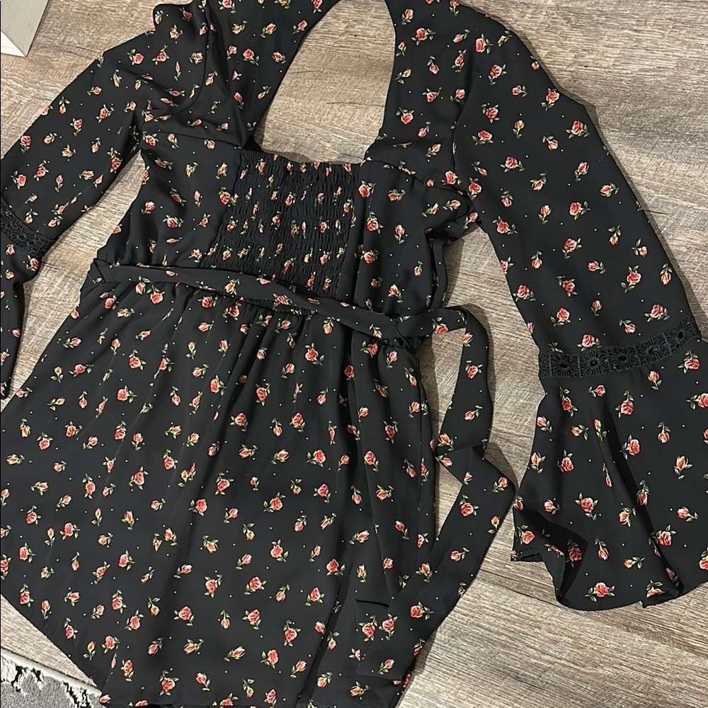 Disney Princess Floral Black rose Long Sleeve shorts Romper with belt Size XL - Picture 5 of 15